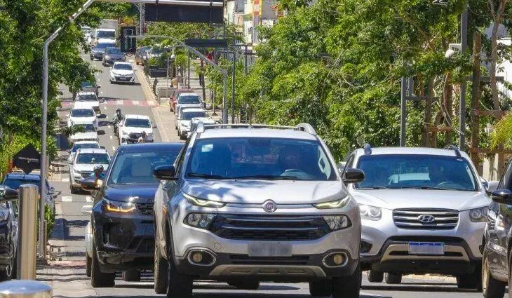 Licenciamento de veículos com placa final 0 vence nesta sexta-feira em MS