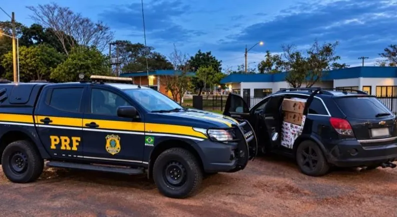 PRF apreende 14 mil maços de cigarros estrangeiros após perseguição em Bataguassu;