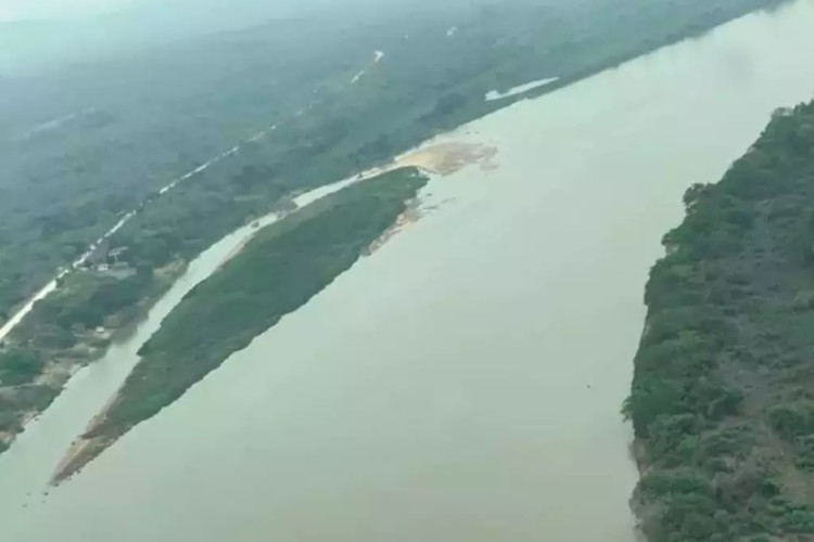 Com período chuvoso rio Paraguai volta a subir após meses de queda no nível em Mato Grosso do Sul