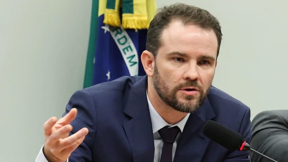 “Imposto do pecado” deve ser definido nesta semana: veja quais itens podem ter aumento de preços