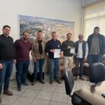 Brasilândia visita Junqueirópolis para conhecer projeto de limpeza urbana e compartilha boas práticas em gestão de estradas vicinais