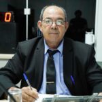 José Quintino solicita abono de R$ 300 reais para servidores municipais